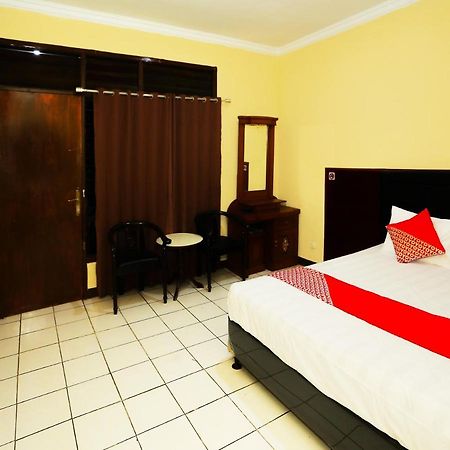 Oyo 93136 Hotel Santo Djaya 2 Bogor Esterno foto