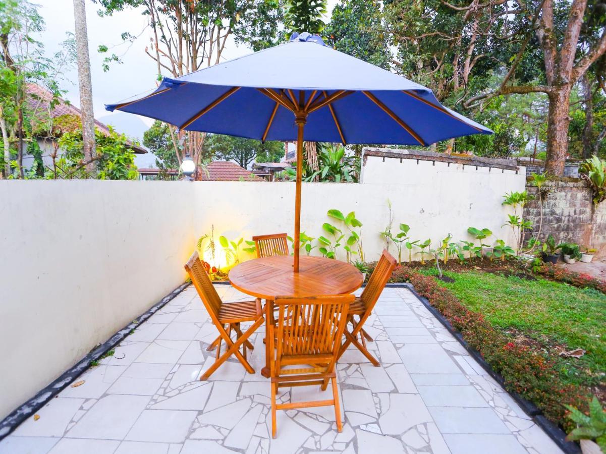 Oyo 93136 Hotel Santo Djaya 2 Bogor Esterno foto