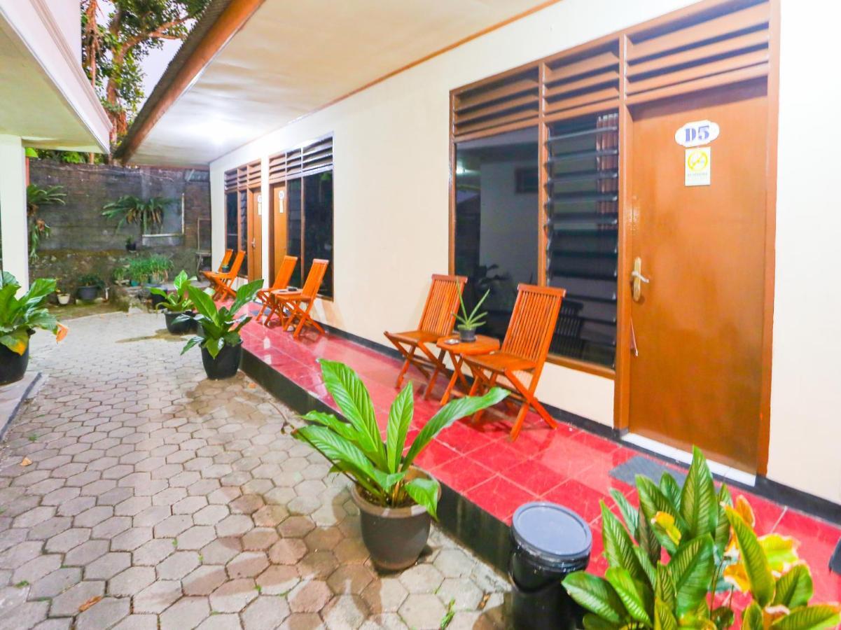 Oyo 93136 Hotel Santo Djaya 2 Bogor Esterno foto